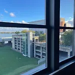 City Loft Escape With River Views! By Hollyhock