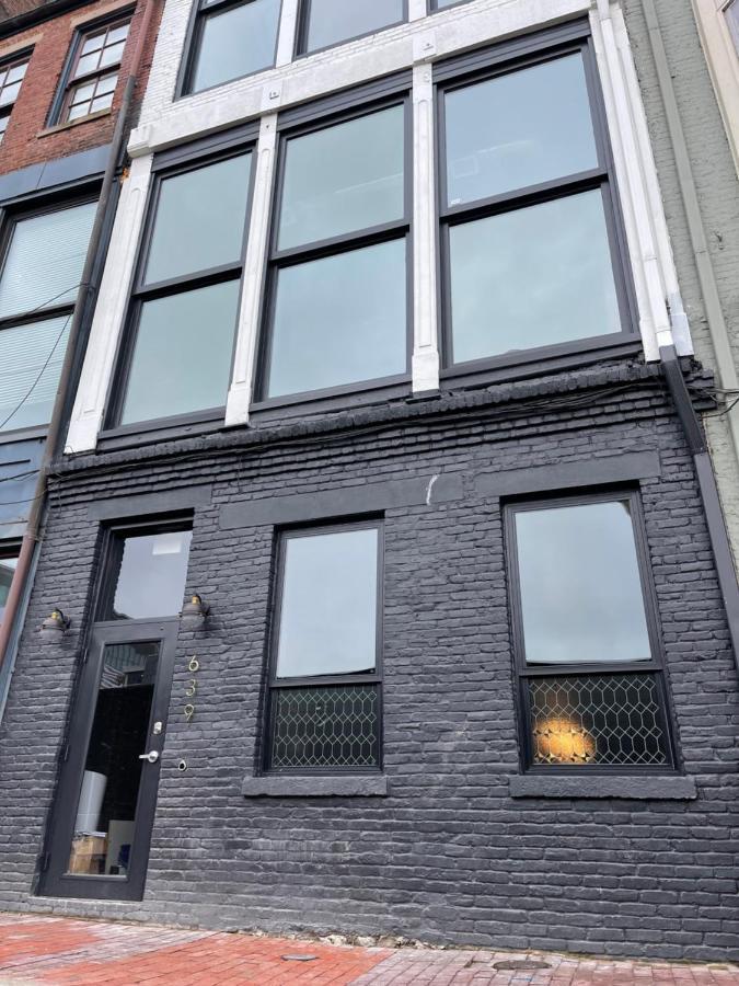 Loft Escape With River Views! By Hollyhock Apartment Louisville