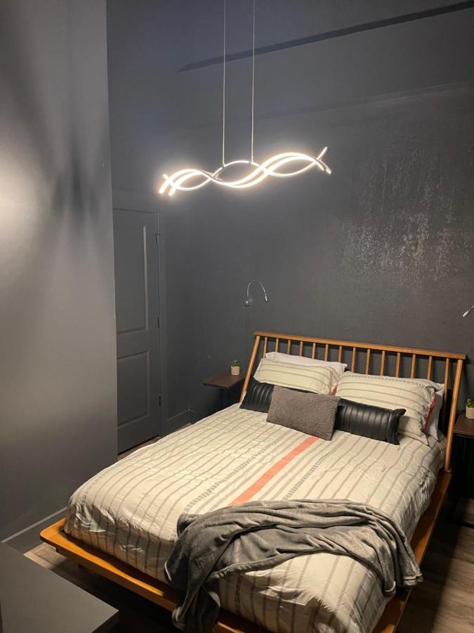 Loft Escape With River Views! By Hollyhock Apartment Louisville
